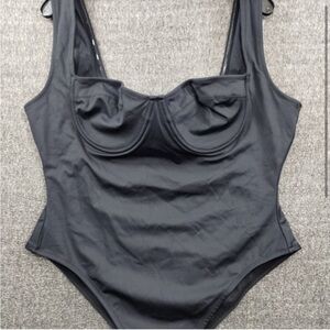 SKIMS Swim Shaping | Underwire One Piece